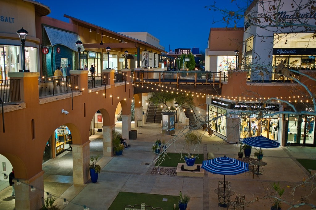 La Encantada Mall in Tucson, AZ, brought luxury retail south - see the full story 16 La Encantada Tucson