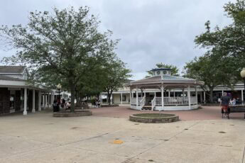 From Railcar Ruins to Shopping Frenzy: Lighthouse Place Premium Outlets, Michigan City, IN 5 Lighthouse Place Premium Outlets