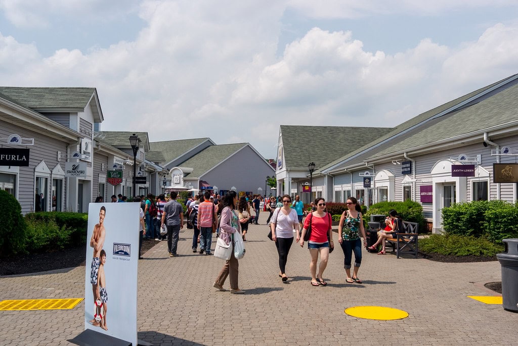 How Woodbury Common Premium Outlets Took Over Woodbury, NY - And What Comes Next 15 Woodbury Common Premium Outlets