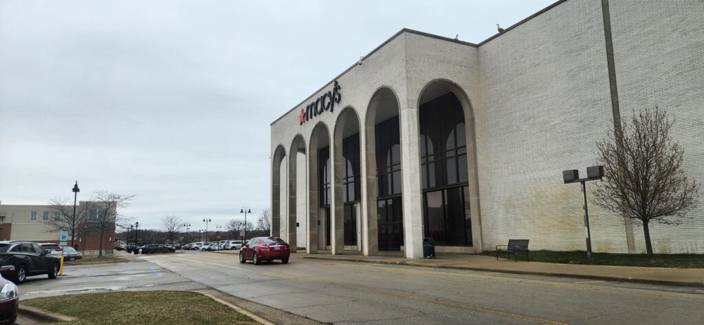 CherryVale Mall, Rockford, IL: the surprising story of a 1973 mall that refused to fade 17 CherryVale Mall