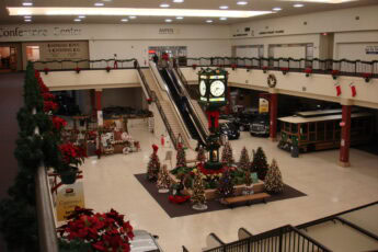 Penn-Can Mall Center Court