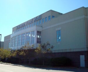 Solomon Pond Mall