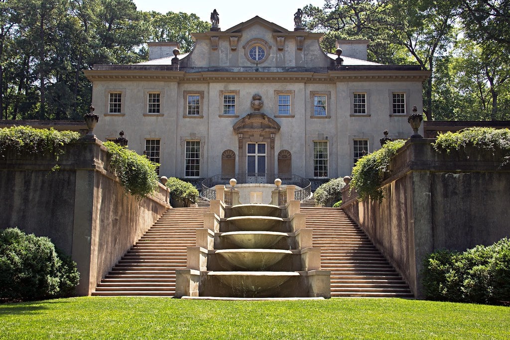 Swan House in Atlanta, GA: unforgettable hilltop mansion with Hollywood roles and tours