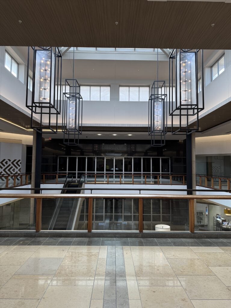 The Shops at Willow Bend