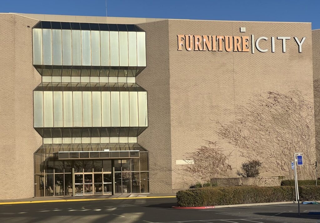 Inside Vintage Faire Mall in Modesto, CA: the surprising changes that kept it going 19 Vintage Faire Mall Modesto