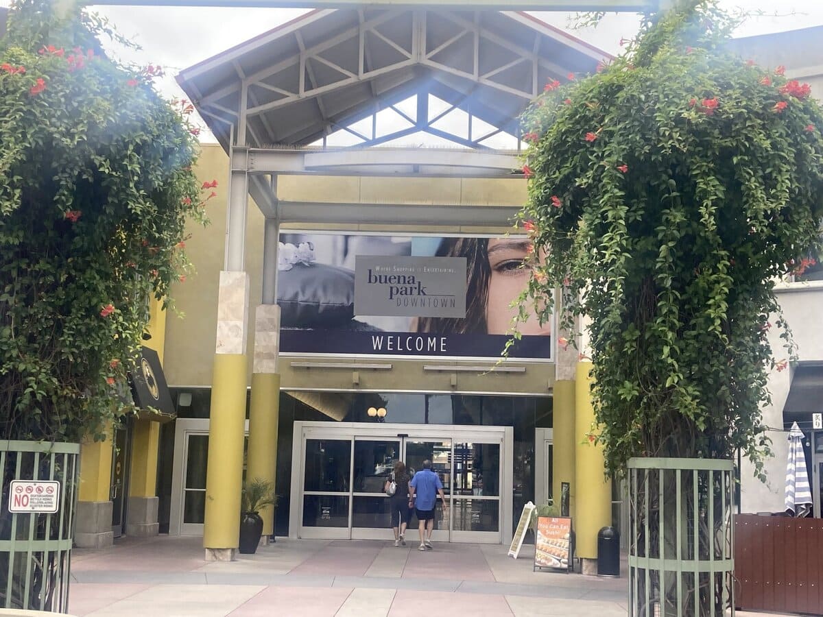 Buena Park Downtown Mall: Then, Now, and What's Next? 2 Buena Park Downtown Mall: Then, Now, and What's Next?