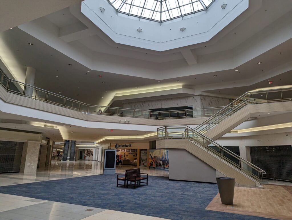 Burnsville Center Mall in Burnsville, MN, Still Stands - But For How Long? 13 Burnsville Center