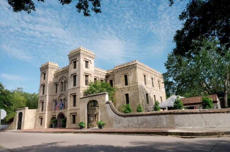 Old City Jail in Charleston, SC, Looks Elegant Now, But Its Past is Far Darker Than It Seems