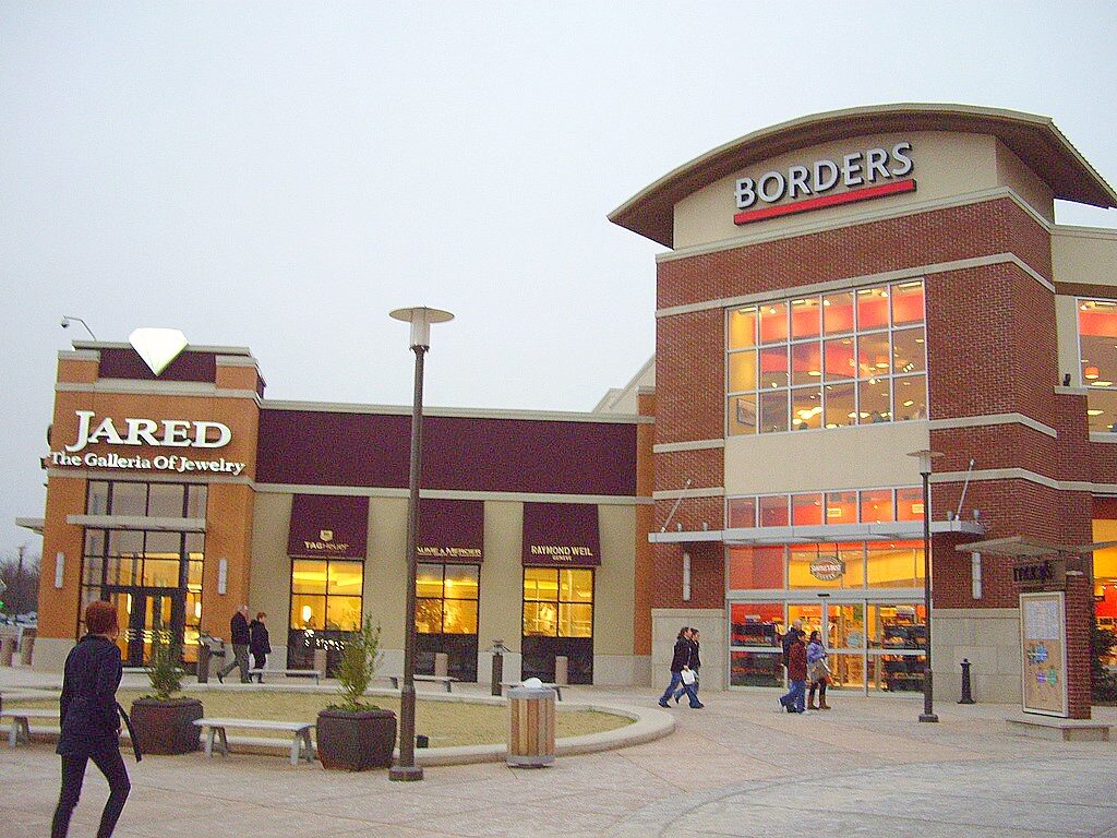 Freehold Raceway Mall