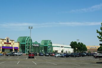 Gateway Mall in Springfield, OR