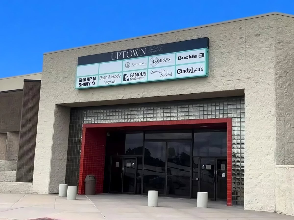 What Really Happened to Hutchinson Mall in Hutchinson, KS? 5 Uptown Hutch, formerly Hutchinson Mall