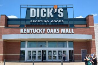 Kentucky Oaks Mall