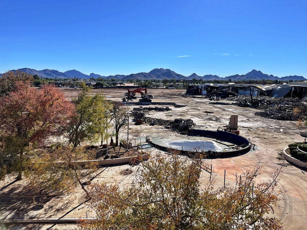 Paradise Valley Mall