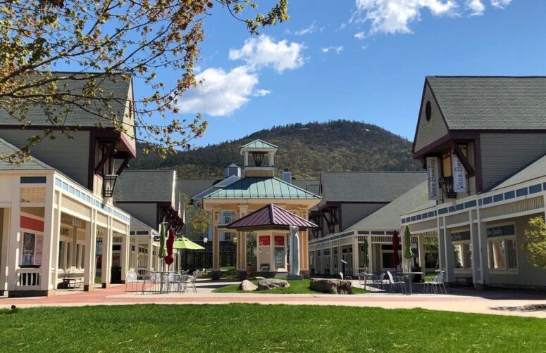 Can Settlers Green Outlet in North Conway, NH Keep Reinventing Itself?