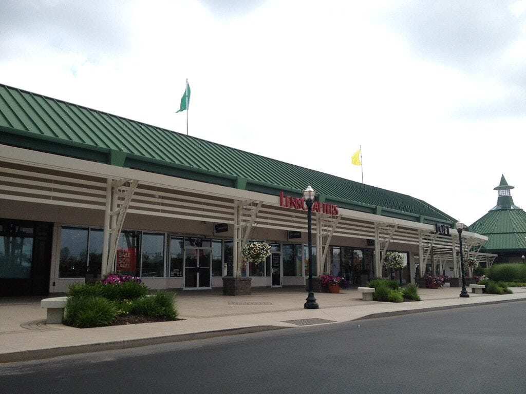 The Mall at Lexington Green