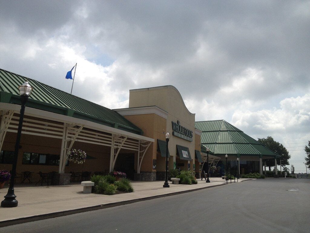 The Mall at Lexington Green