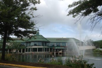 The Mall at Lexington Green