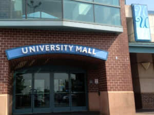 US Malls 279 University Mall in Carbondale, IL