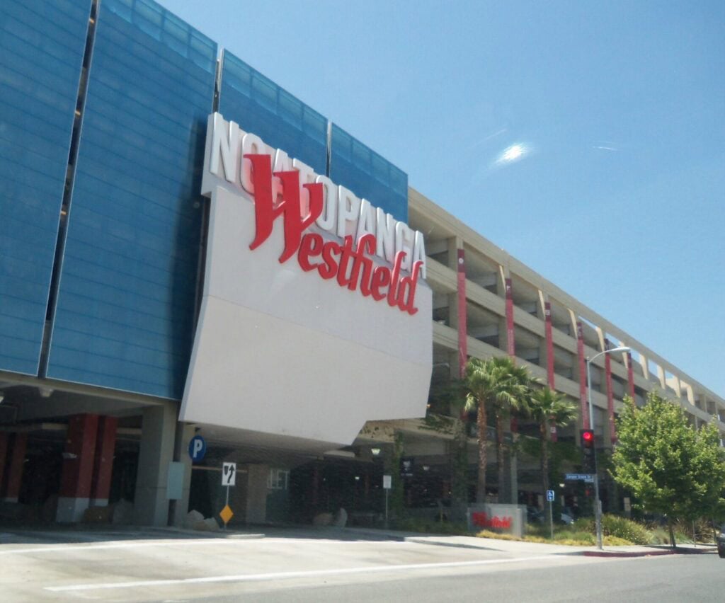 Westfield Topanga in Canoga Park, CA: Closures, Change, and a New Era 10 Westfield Topanga