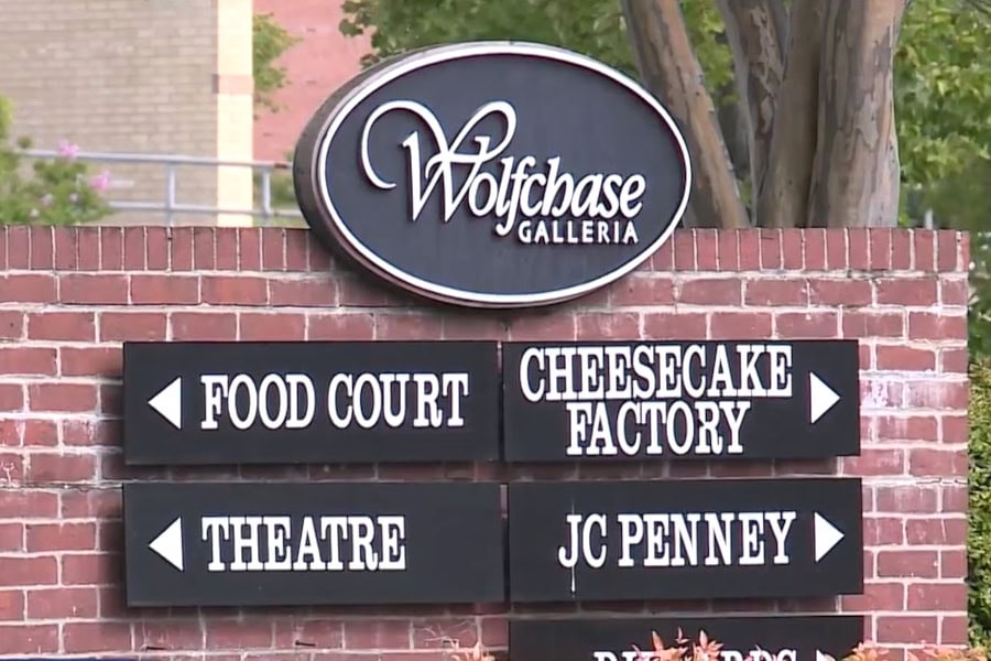 Wolfchase Galleria Mall, Memphis, TN: What's New, What's Gone, What's Next 11 Wolfchase Galleria Sign