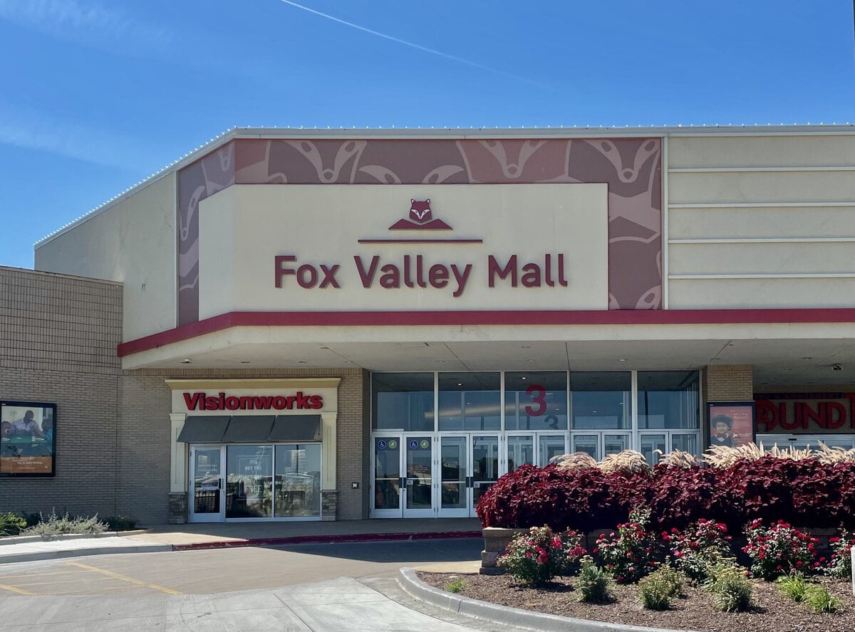 Inside Fox Valley Mall, Aurora, IL: Retail, Apartments, and What's Next?