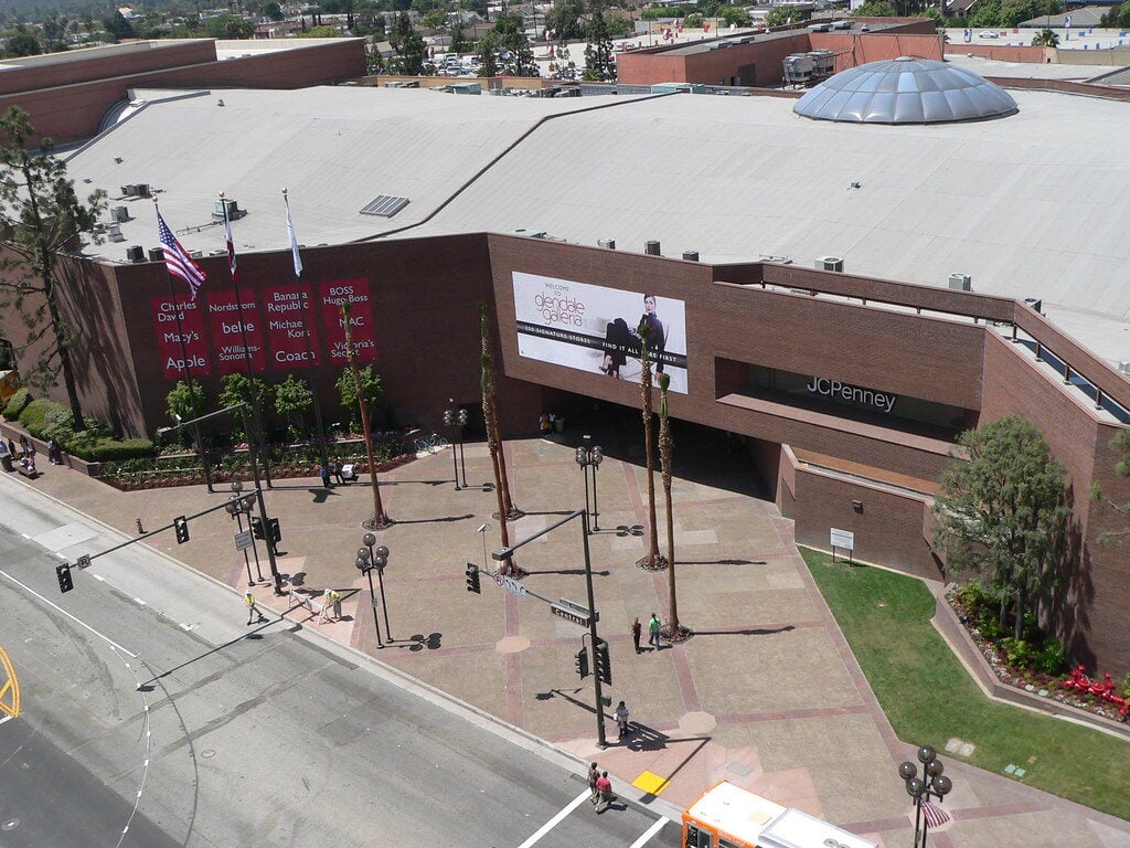 Why Glendale Galleria Mall in California Is Still Open When the Internet Was Supposed to Close It