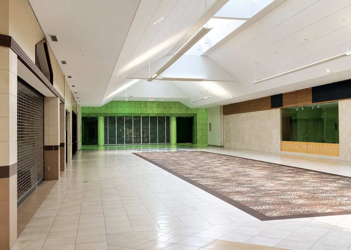Hickory Point Mall in Decatur, IL