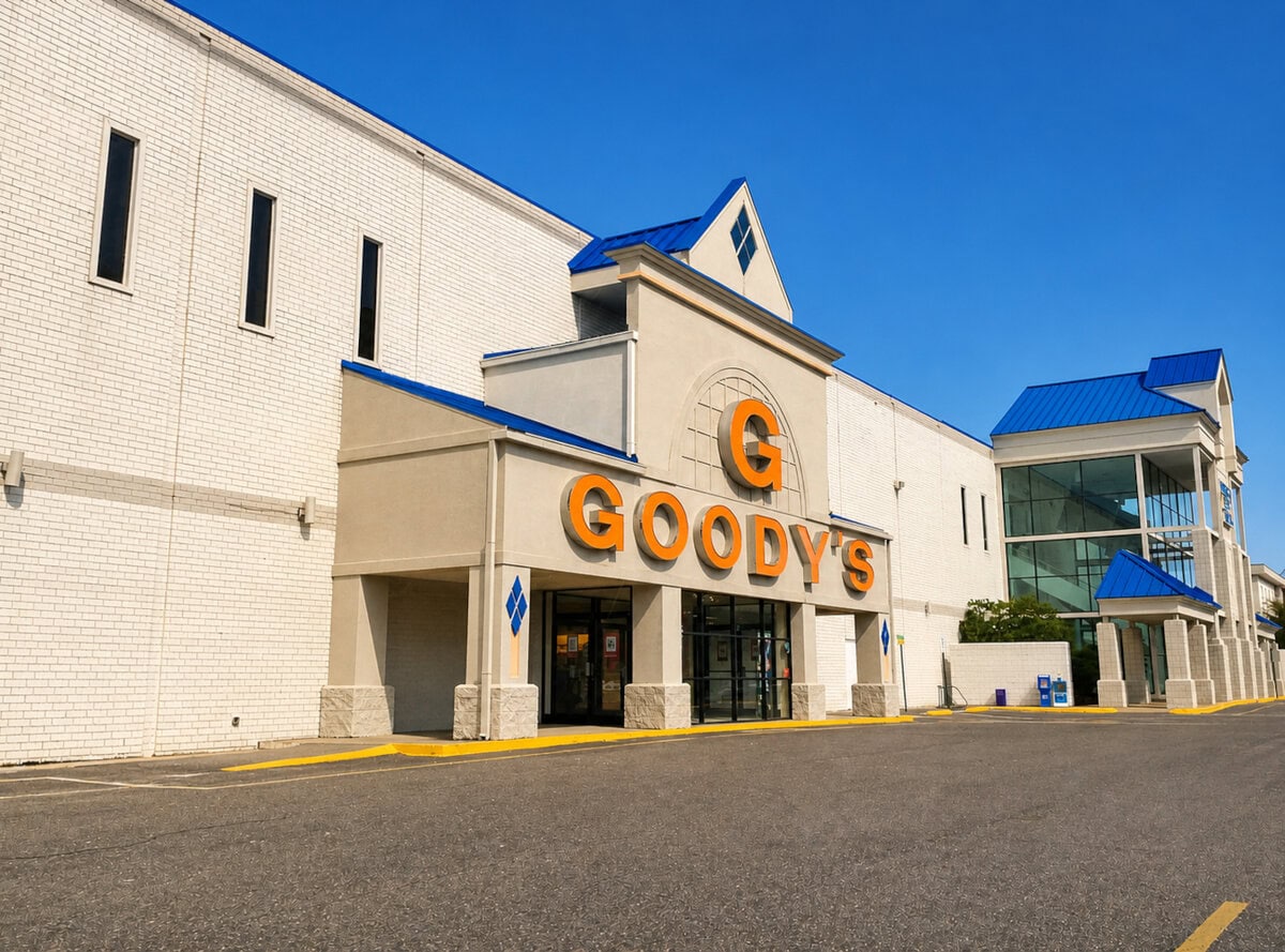 Goody's - Vernon Park Mall