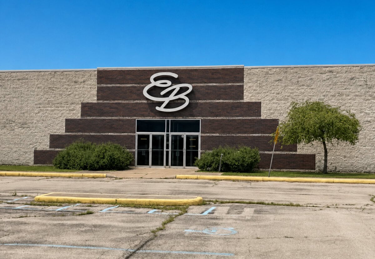 Woodland Mall in Bowling Green, OH