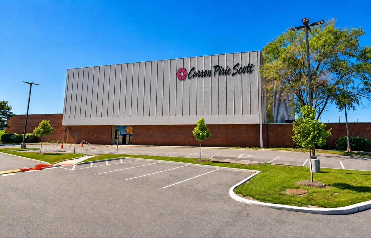 Carson Pirie Scott Woodmar Mall