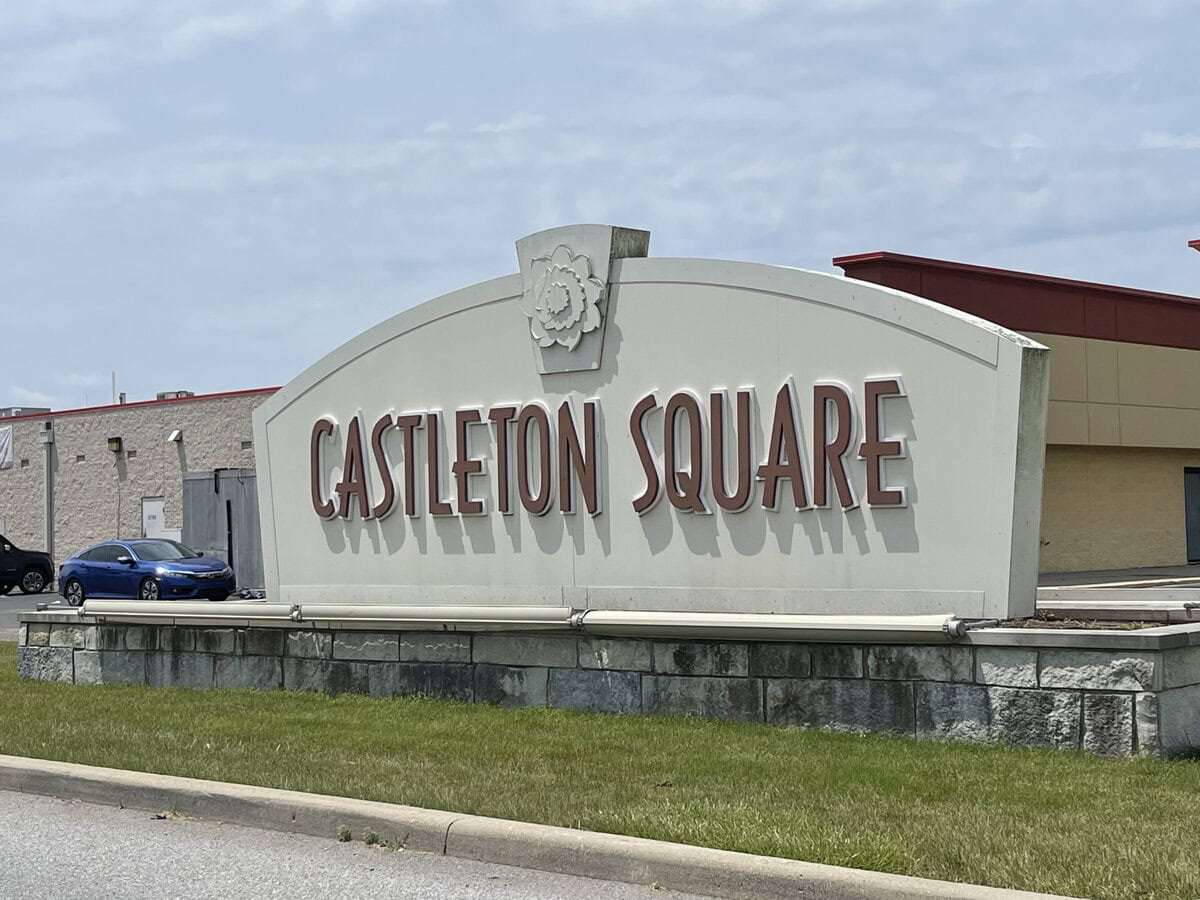 Castleton Square