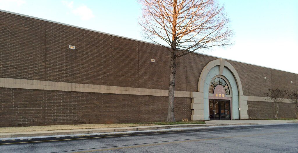 Decatur Mall in Decatur, AL