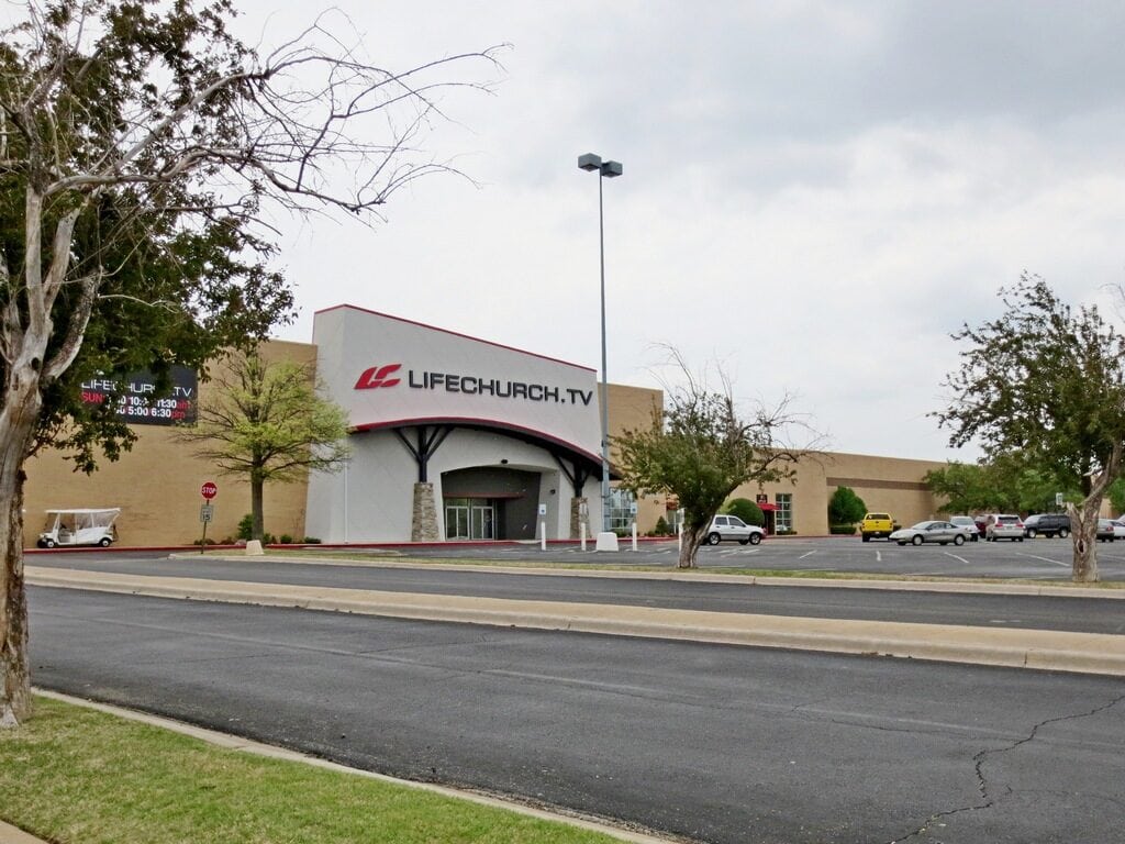 Former Heritage Park Mall