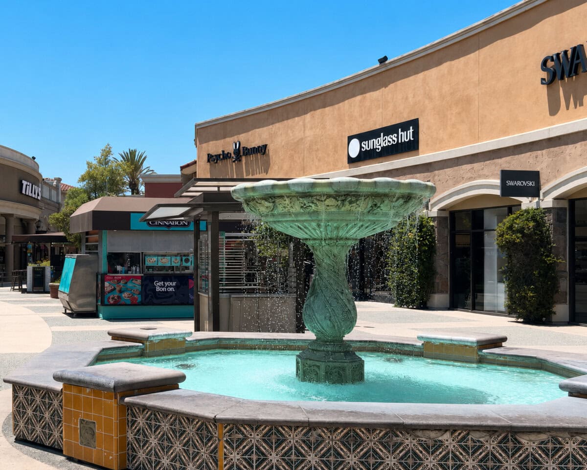Las Americas Premium Outlets in San Diego, CA
