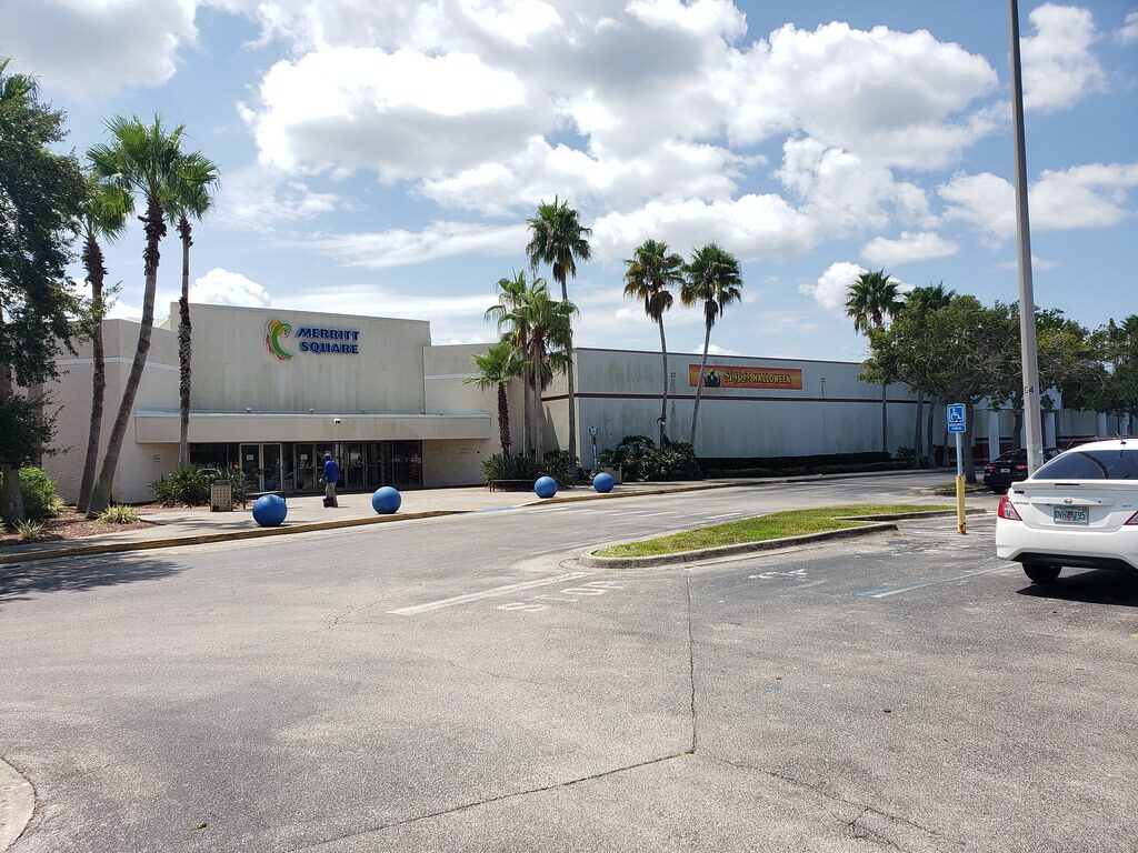 Merritt Square Mall