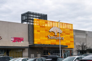 US Malls 584 Samanea Mall in Westbury, NY