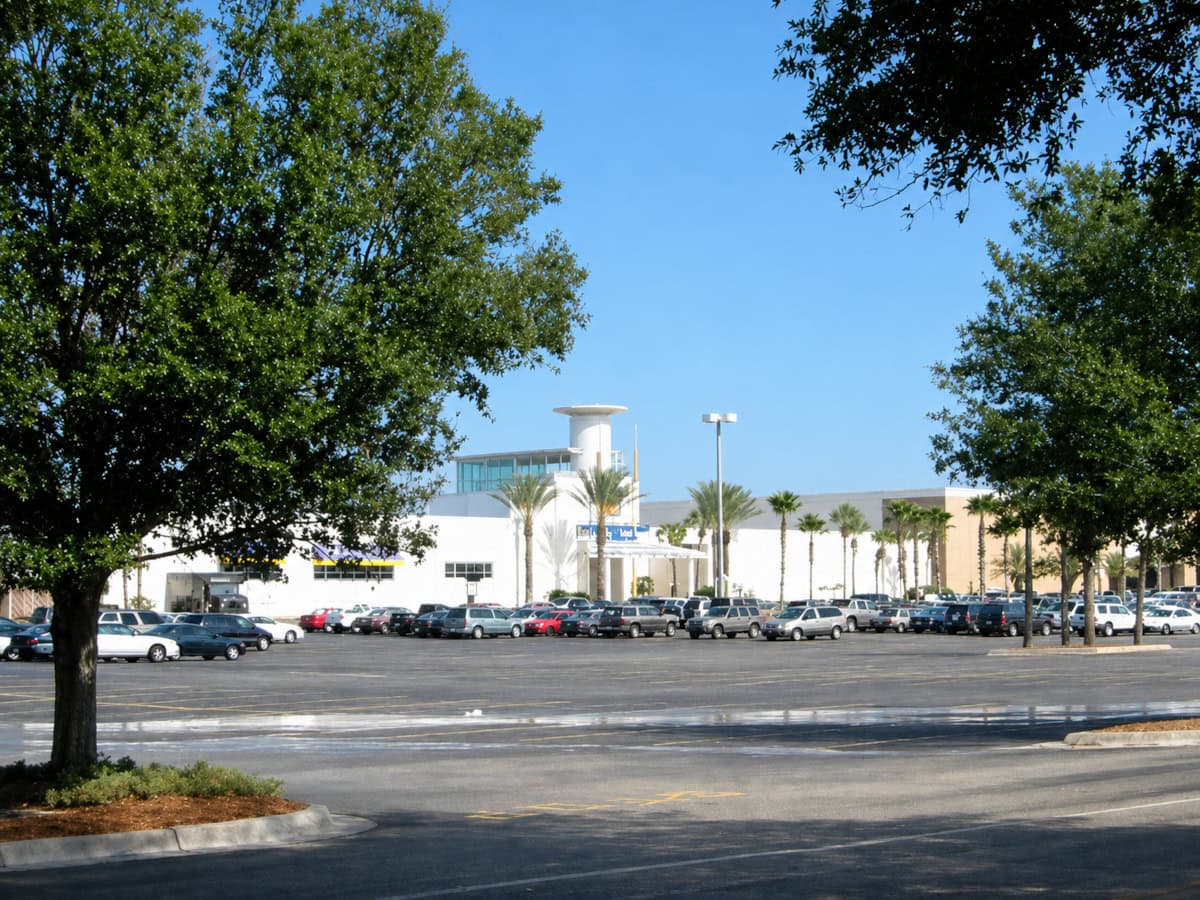 University Mall in Tampa, FL