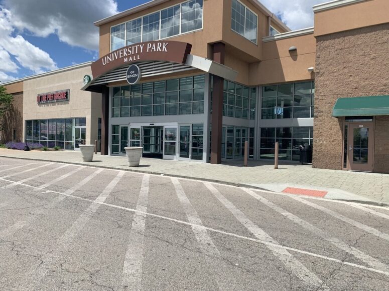 University Park Mall in Mishawaka, IN still runs, with its biggest store sitting empty