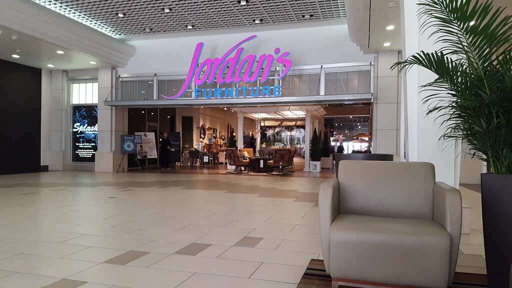 Warwick Mall