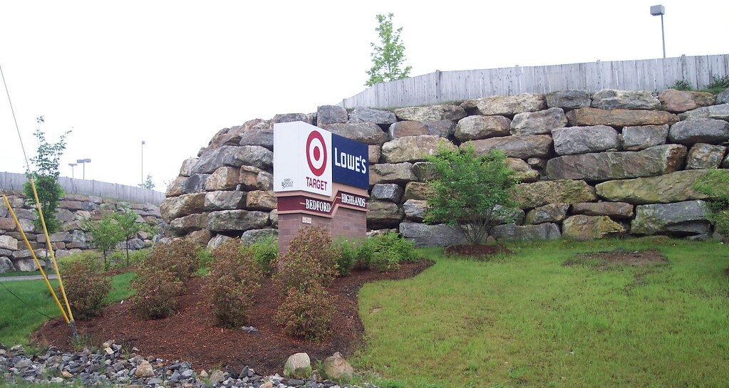 The New Hampshire suburb where strong schools, wooded lots, and high costs come together 10 Lowe's / Target Plaza Sign, Bedford NH