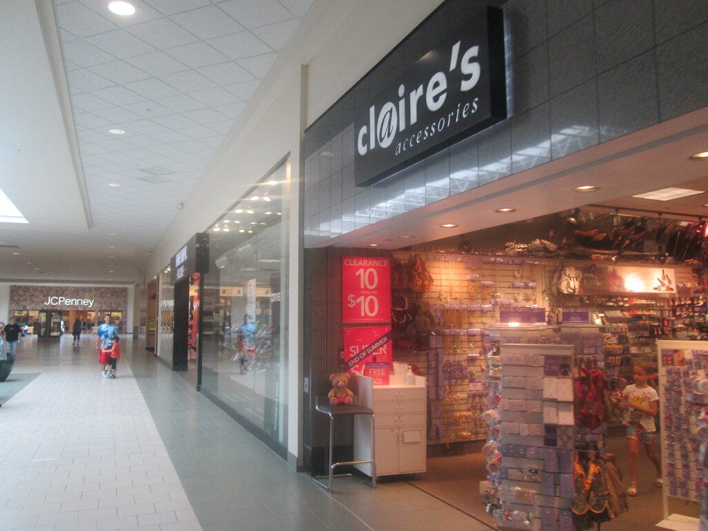 Chautauqua Mall in Lakewood, NY has spent 55 years refusing to fade, and how it's pulling it off now is wild 7 Chautauqua Mall