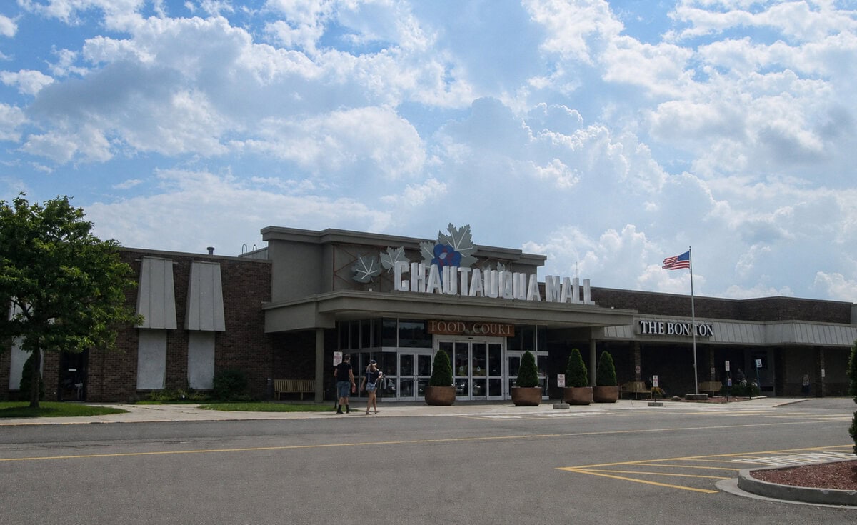 Chautauqua Mall in Lakewood, NY has spent 55 years refusing to fade, and how it's pulling it off now is wild 9 Chautauqua Mall Enterance