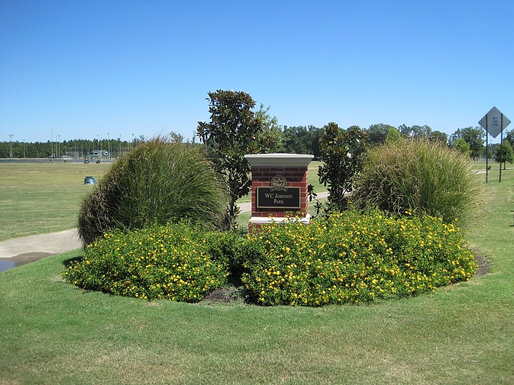 A West Tennessee Town Built for Families, Cars, and Big Grocery Runs 16 Collierville, TN