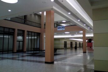 Eastmont Mall