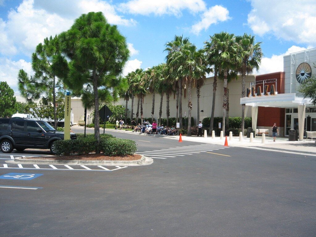 International Plaza