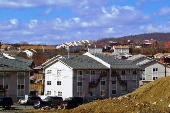 Living In The New York Village Where Children Outnumber Adults 10 Kiryas Joel, NY