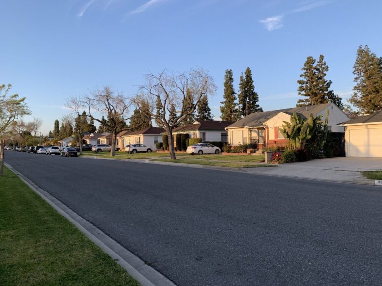 The California Suburb That Turned Errands Into a Way of Life