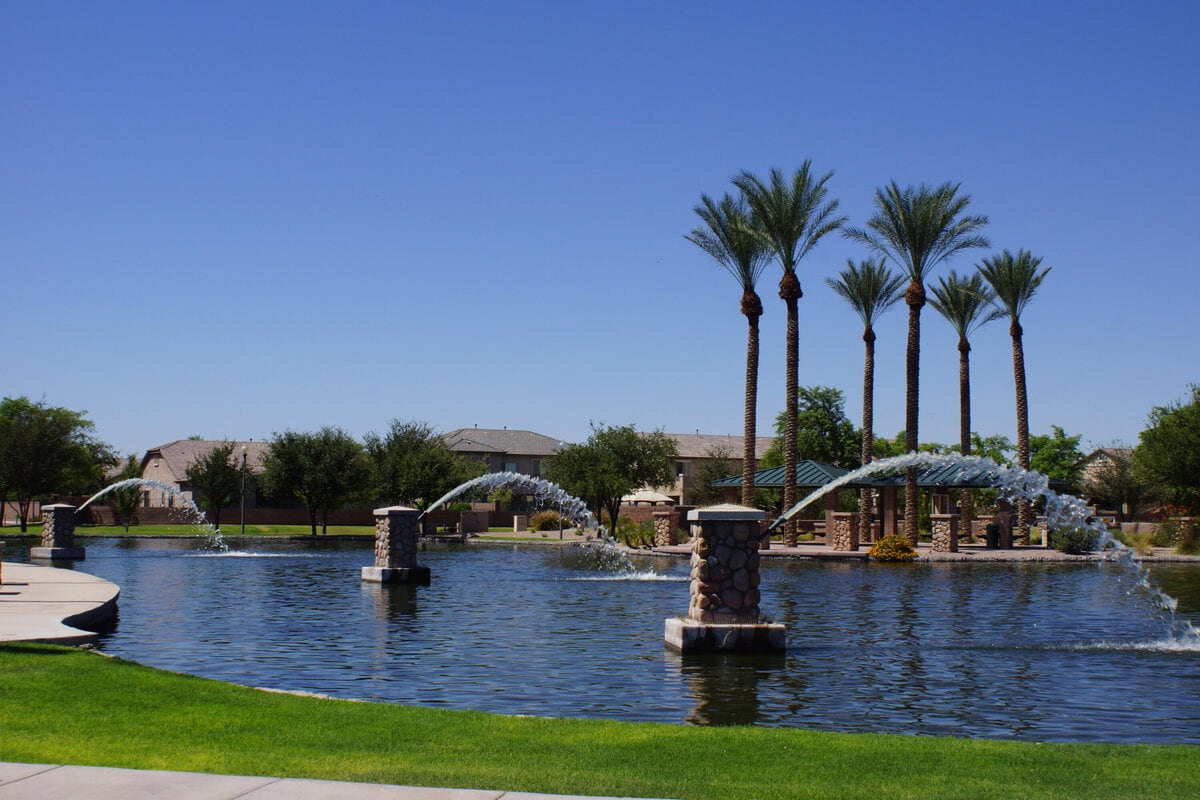 South of Phoenix, a City Where Cheaper Homes Depend on One Road 12 Maricopa, Arizona