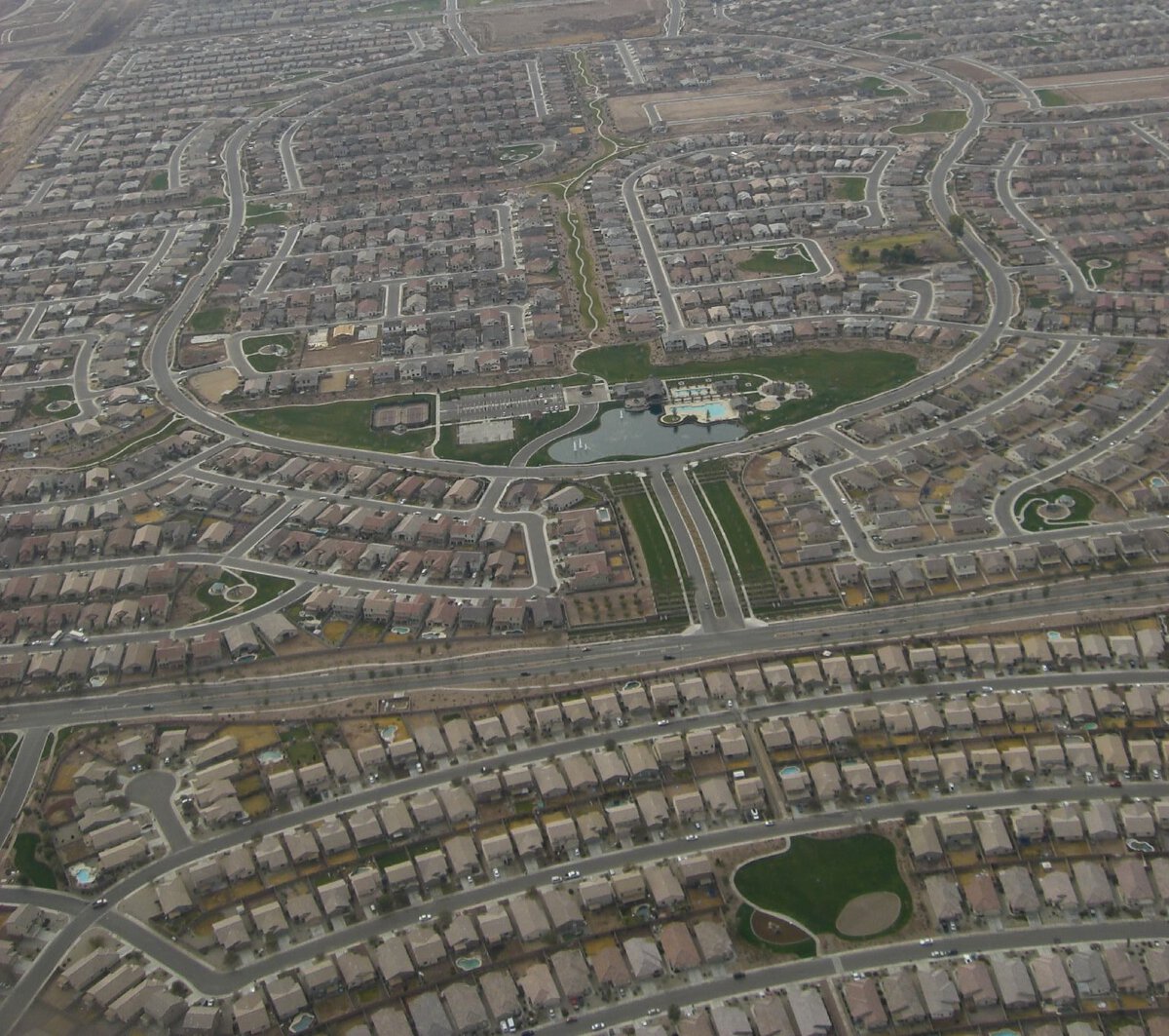 South of Phoenix, a City Where Cheaper Homes Depend on One Road 10 Maricopa, Arizona