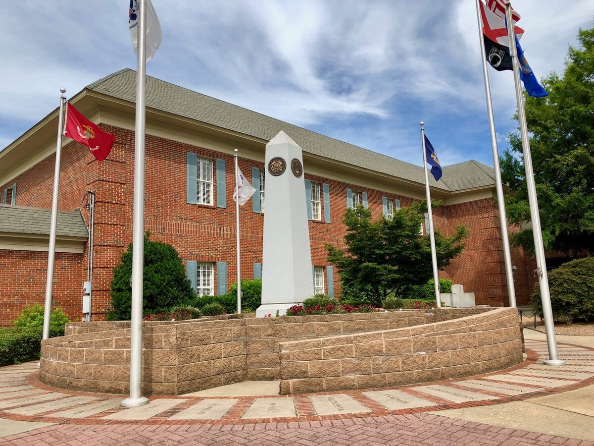Opelika, AL